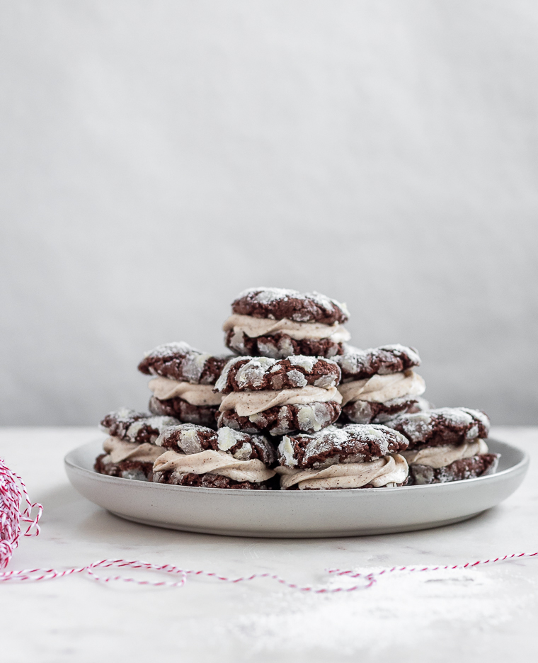 Mocha Crinkle Cookie Sandwiches with Hazelnut-Mascarpone Filling | Serendipity by Sara Lynn